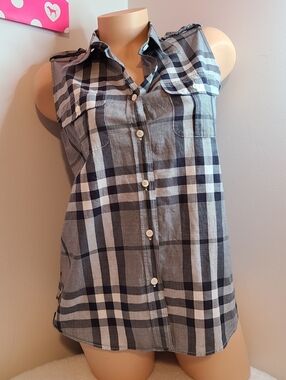 Burberry Women's Classic Check Plaid Sleeveless Button Down Shirt Size Lg